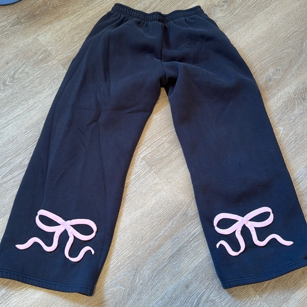 Edikted Wide Leg Sweat Pants in Gray and Pink